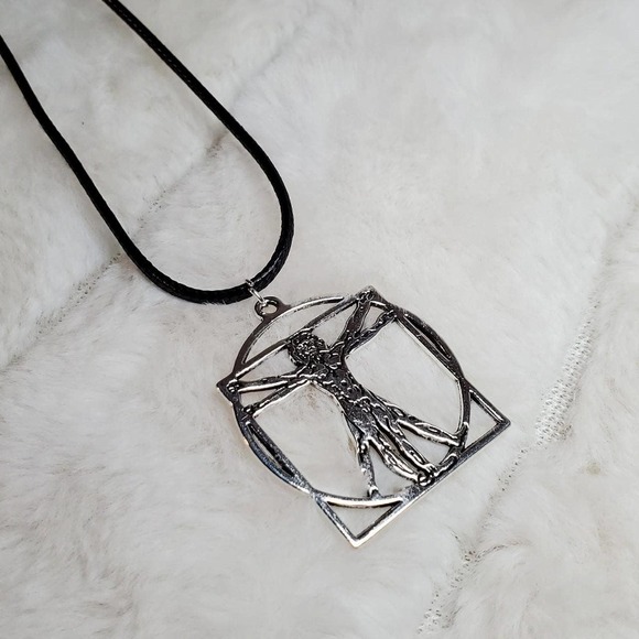 Leonardo Da Vinci Vitruvian Man Drawing Charm Necklace - Picture 2 of 3